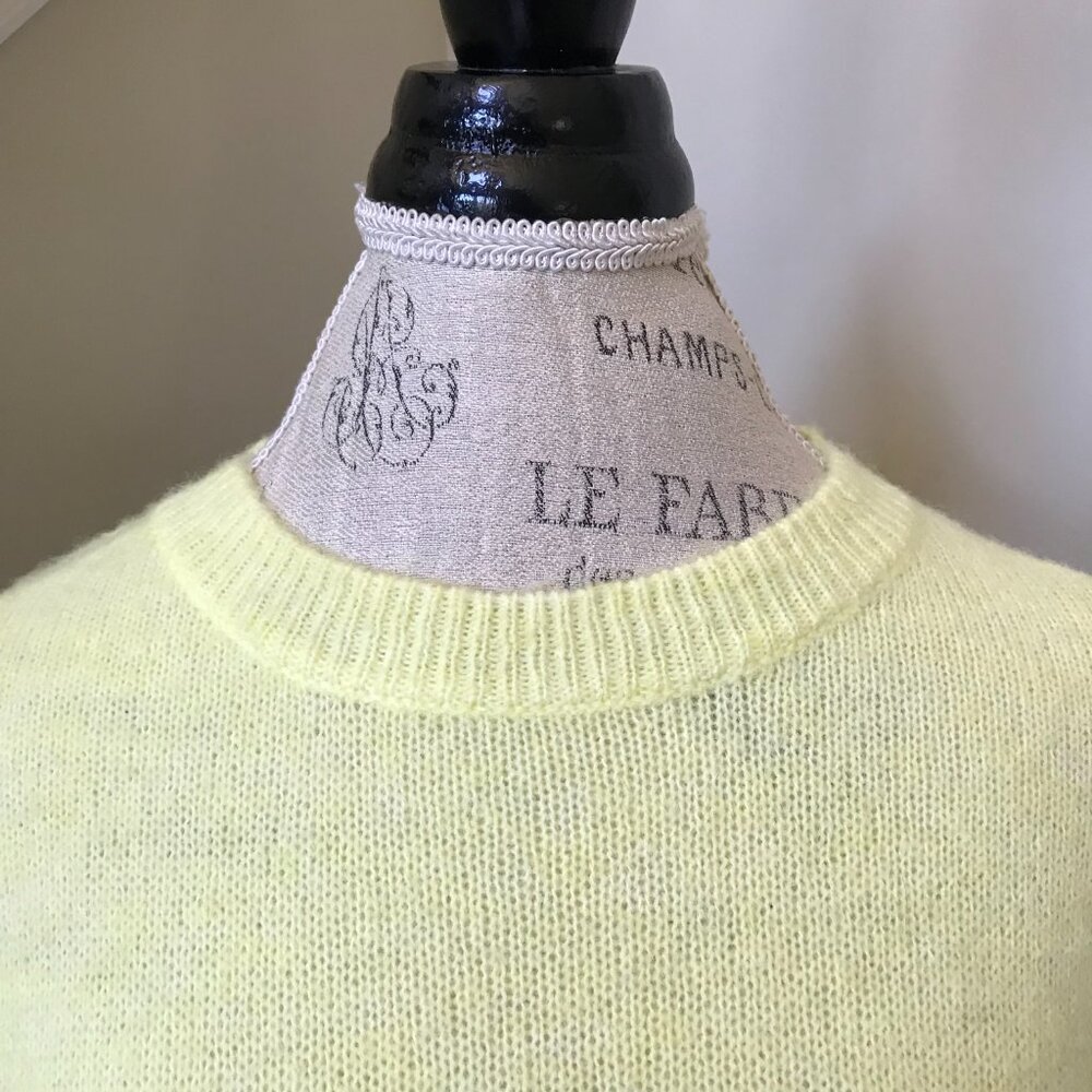 Sundry Crew Neck Pullover Sweater Womens 0 XS Yellow Pink Stitch Long Sleeve - Picture 3 of 10